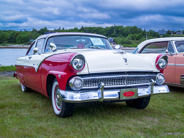 Auto Grilles: Enhancing the Front of Your Vehicle